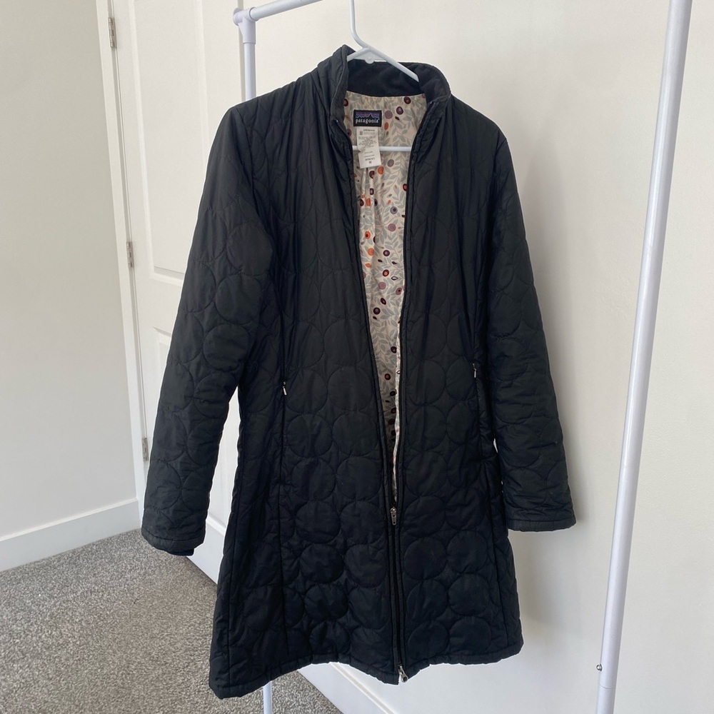 Patagonia Black Quilted Light Women's Coat
